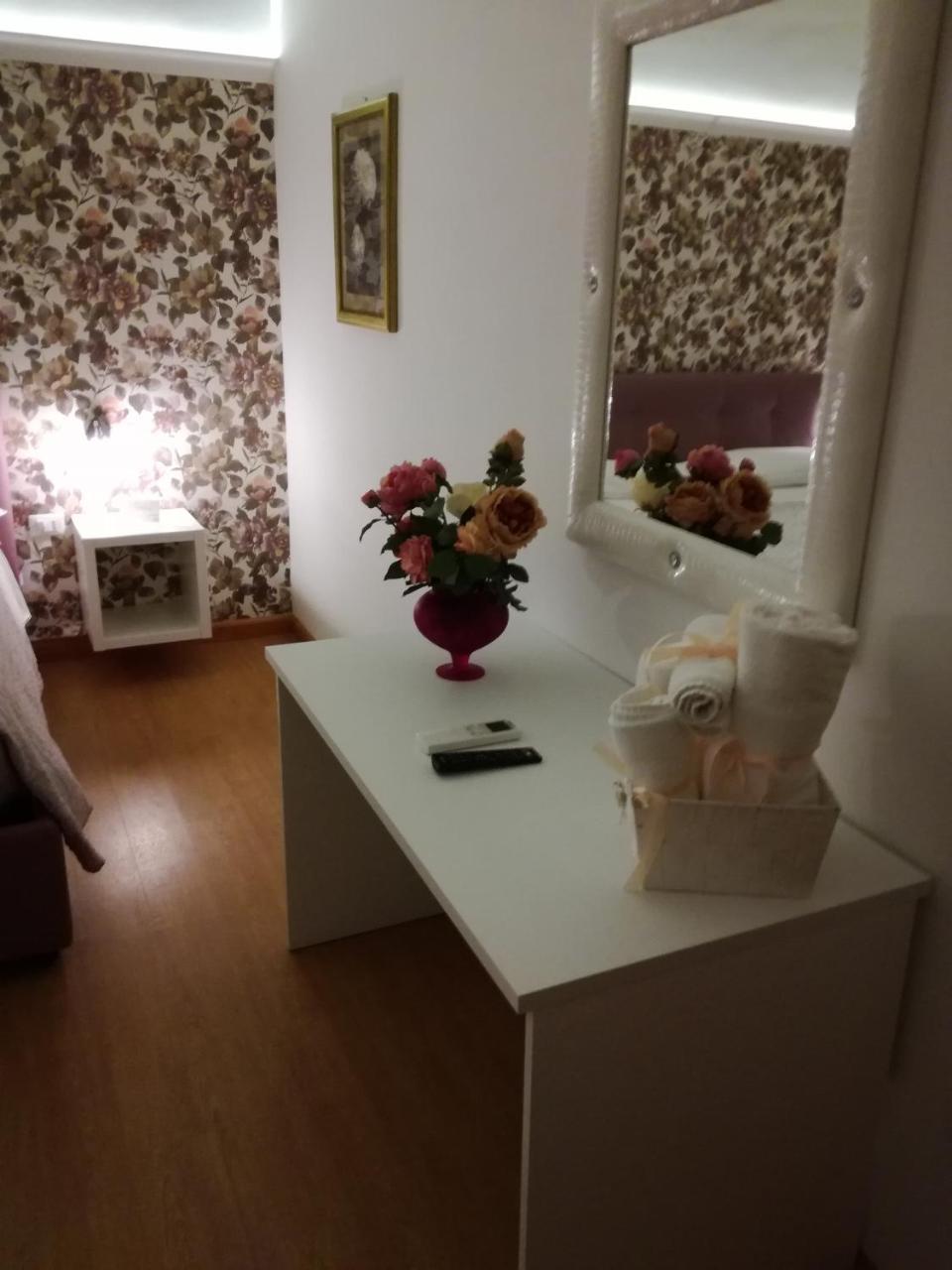 B&B Abatjour - Ambiente Sanificato - Test Antilegionella Assolto Foggia Kültér fotó