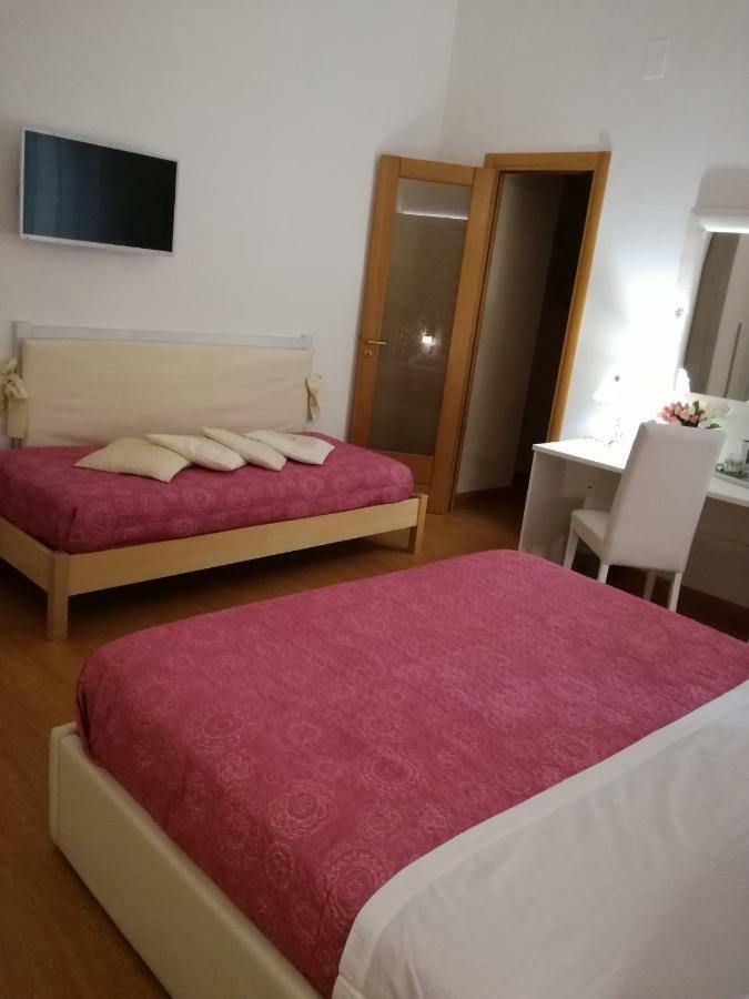 B&B Abatjour - Ambiente Sanificato - Test Antilegionella Assolto Foggia Kültér fotó