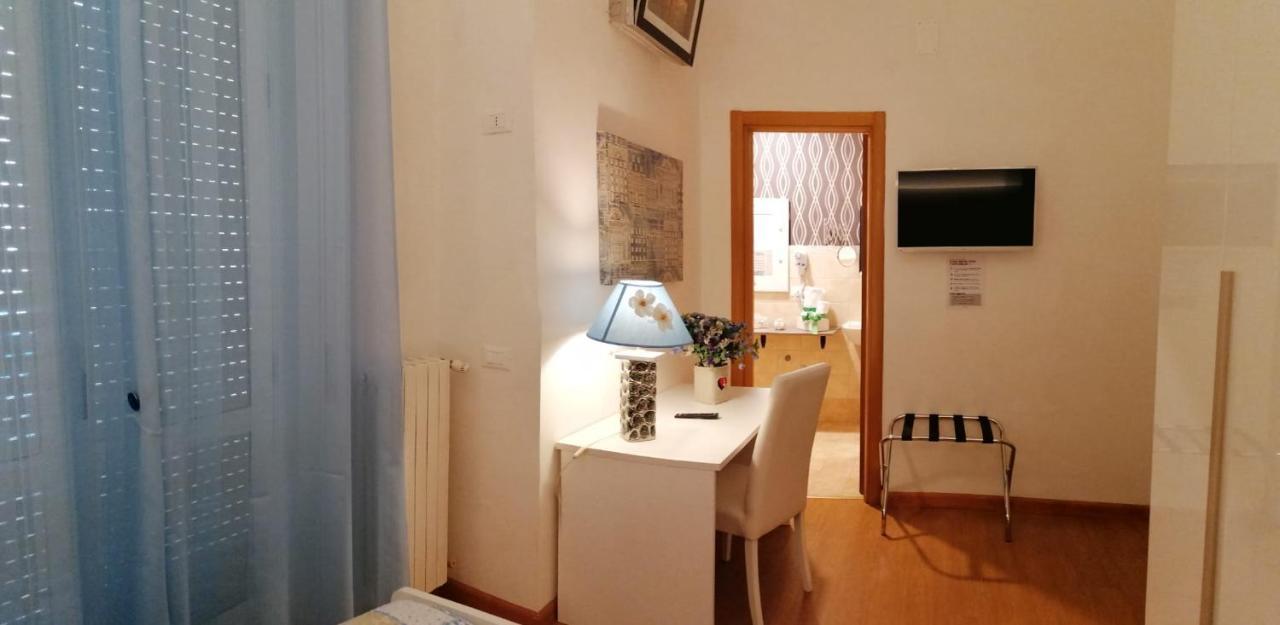 B&B Abatjour - Ambiente Sanificato - Test Antilegionella Assolto Foggia Kültér fotó